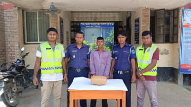 সালথায় দুই কেজি গাঁজাসহ আটক ১