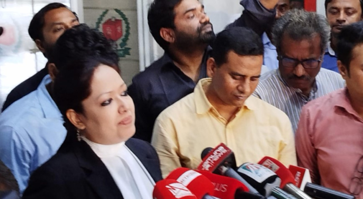 বিএনপির যাদের জন্য ১৫ বছর লড়াই করলাম, তারাই ধাক্কা মারল : রুমিন ফারহানা বিএনপির যাদের জন্য ১৫ বছর লড়াই করলাম, তারাই ধাক্কা মারল : রুমিন ফারহানা