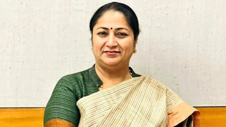 নিজ বাসভবনে হামলার শিকার দিল্লির মুখ্যমন্ত্রী রেখা গুপ্তা