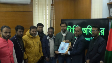 য‌শোর-৩ আস‌নে ম‌নোনপত্র সংগ্রহ এন‌সিপির কেন্দ্রীয় সদস্য খা‌লিদ সাইফুল্লাহ জু‌য়ে‌লের