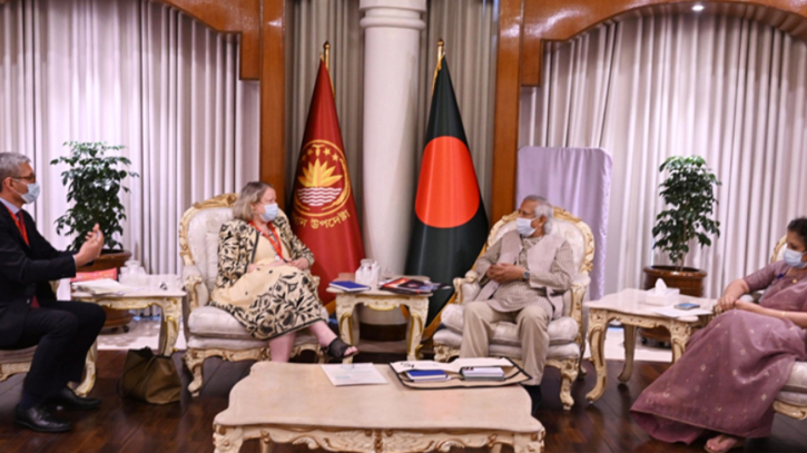 মূলধারার গণমাধ্যমও ভুয়া তথ্যের ‍উৎস: প্রধান উপদেষ্টা