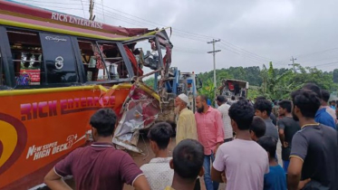ফরিদপুরে দুই বাসের সংঘর্ষে প্রাণ গেল ৩ জনের, আহত ২০