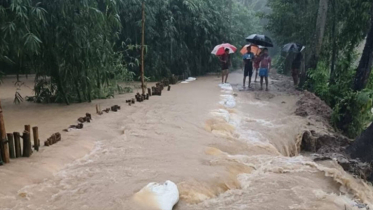 ফেনীতে নদী বাঁধের ১৬ স্থানে ভাঙন, প্লাবিত ২৫ গ্রাম