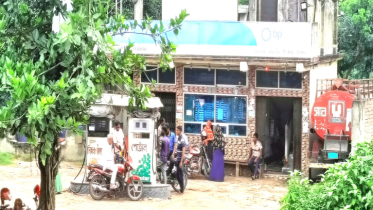 নো হেলমেট নো ফুয়েল নির্দেশনা মানছেন না কেশবপুরের পাম্প মালিকরা