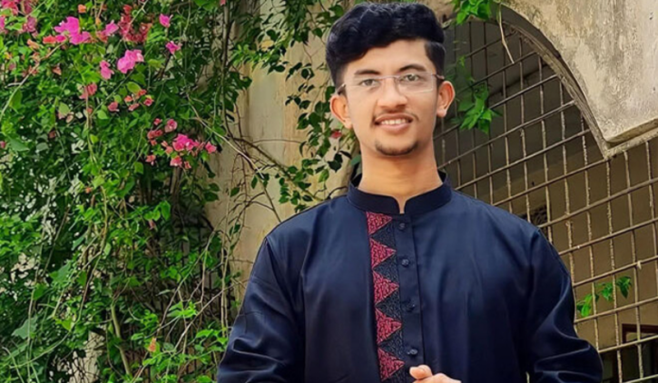 রিয়াদের বাসায় অভিযান, ২ কোটি ২৫ লাখ টাকার চেক জব্দ