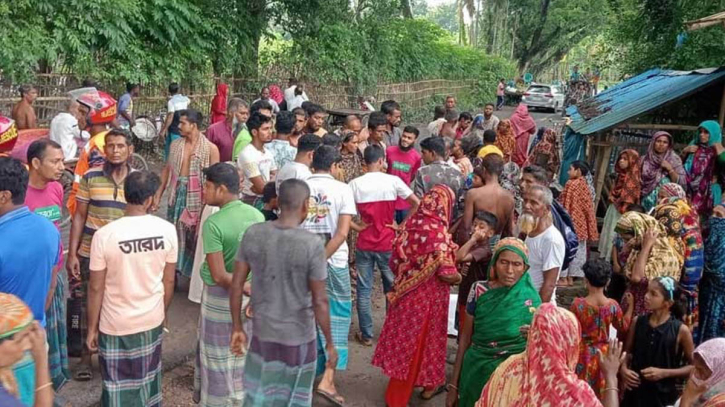 সাতক্ষীরায় পিক-আপের ধাক্কায় ভ্যান চালক নিহত