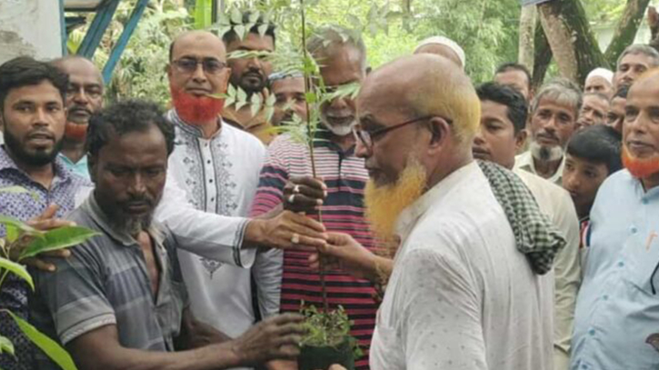 শরীয়তপুরে বৃক্ষরোপণ ও বিতরণ কর্মসূচি শরীয়তপুরে বৃক্ষরোপণ ও বিতরণ কর্মসূচি