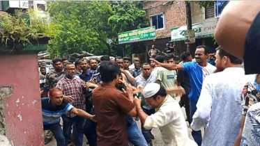 সাতক্ষীরা প্রেসক্লাবে সাংবাদিকদের ওপর সন্ত্রাসী হামলা