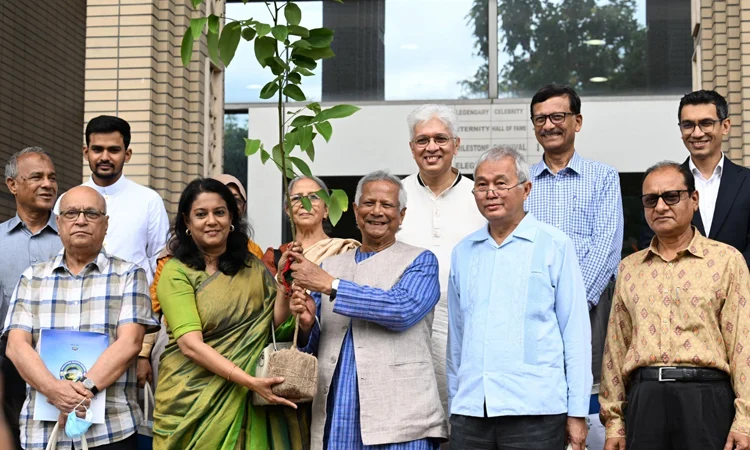 পরিবেশ সুরক্ষায় প্লাস্টিক বর্জনের আহ্বান প্রধান উপদেষ্টার পরিবেশ সুরক্ষায় প্লাস্টিক বর্জনের আহ্বান প্রধান উপদেষ্টার