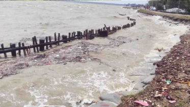 দেড় যুগ পরও একই ভয়, অরক্ষিত উপকূল