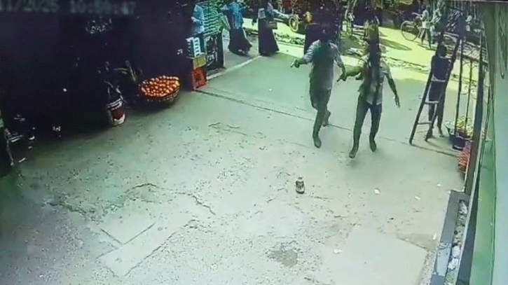 পুরান ঢাকায় ন্যাশনাল মেডিকেলের সামনে গুলি, নিহত ১