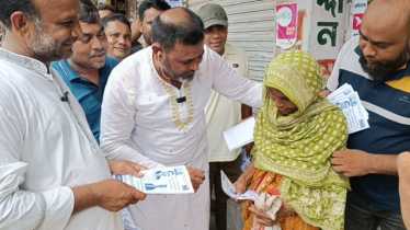 জীবননগরে ধানের শীষের লিফলেট বিতরণ  