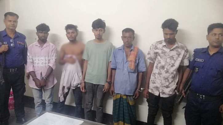 চৌগাছায় বলুহ মেলায় চার মাদকসেবী ও জুয়াড়ি আটক