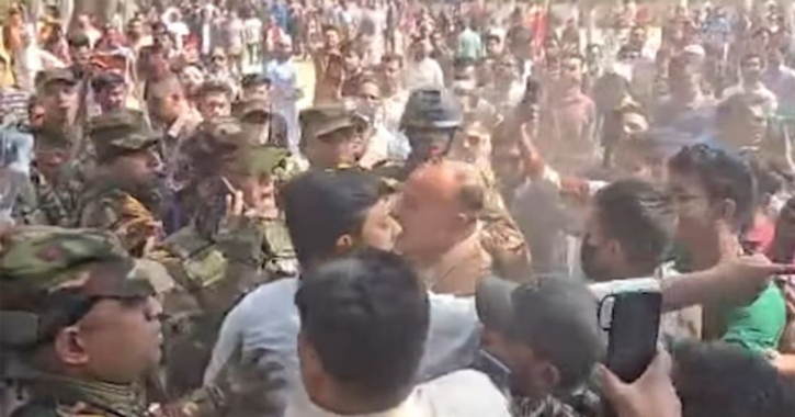 অবরুদ্ধ নাসিরুদ্দীন পাটোয়ারীকে উদ্ধার সেনাবাহিনীর