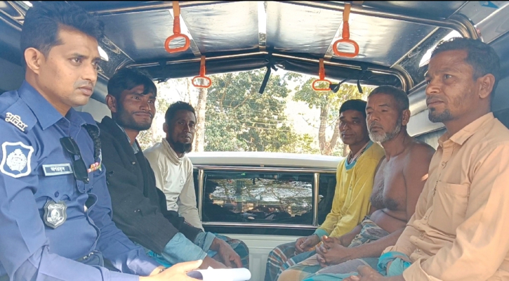 অবৈধভাবে বালু উত্তোলন ও পরিবহনের দায়ে ৫ জনের কারাদণ্ড