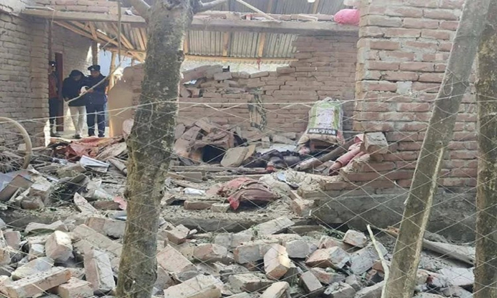 চাঁপাইনবাবগঞ্জে বোমা বিস্ফোরণে নিহত দুই  ও আহত ৩