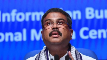 অবশেষে ভারতের শিক্ষামন্ত্রীর পদত্যাগ