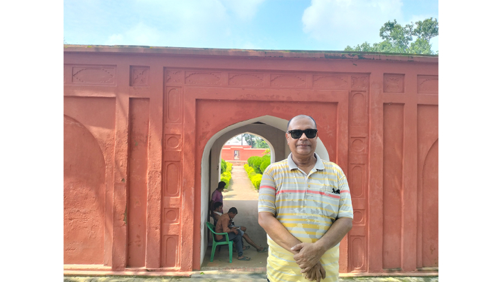 মুর্শিদাবাদের খোশবাগে একদিন