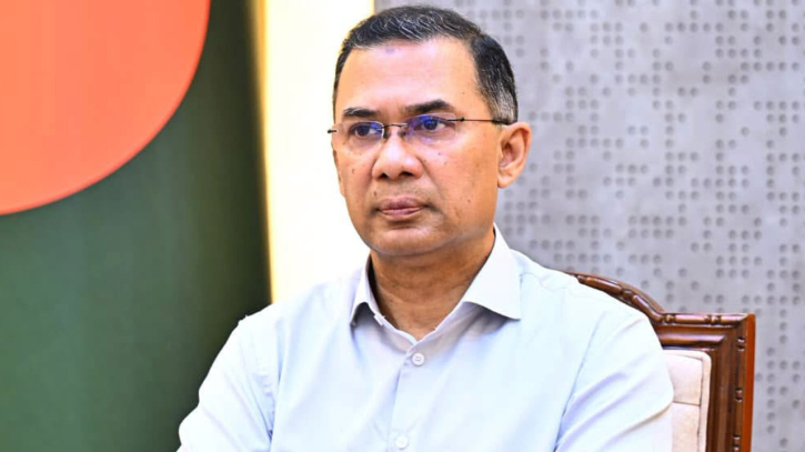 সরকারি ব্যানার-ফেস্টুন ও বিলবোর্ডে প্রধানমন্ত্রীর ছবি ব্যবহারে নিষেধাজ্ঞা