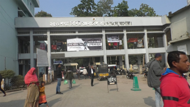 অভিযান আটকের পরও যশোর জেনারেল  হাসপাতালে দালালের রাজত্ব