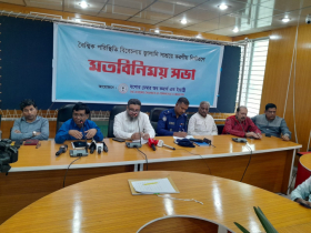 যশোরে রাত আটটার পর দোকানপাট বন্ধ,  আওতার বাইরে শপিংমল-পোশাকের দোকান