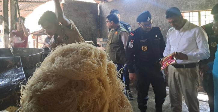 যশোরে ভোক্তা অধিকারের অভিযান ৫০ হাজার টাকা জরিমানা