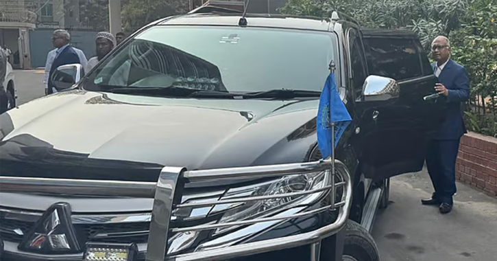 দুদকের চেয়ারম্যান ও দুই কমিশনারের পদত্যাগ