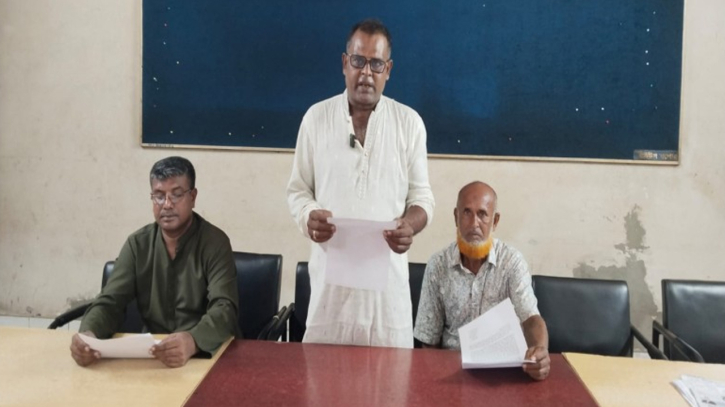 যশোরে দোকান-বাড়িতে হামলার অভিযোগ, গ্রেপ্তার ও নিরাপত্তার দাবিতে সংবাদ সম্মেলন
