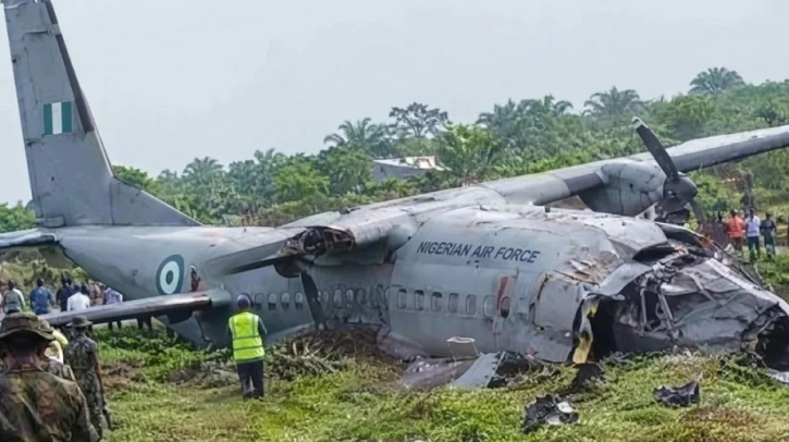 নাইজেরিয়ায় বিমান বিধ্বস্ত, ৩২ জন আরোহীর সবাই নিহত