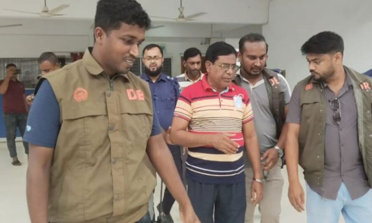 চিকিৎসার জন্য ভারতে যাওয়ার পথে জেলা আ.লীগ সম্পাদক গ্রেপ্তার