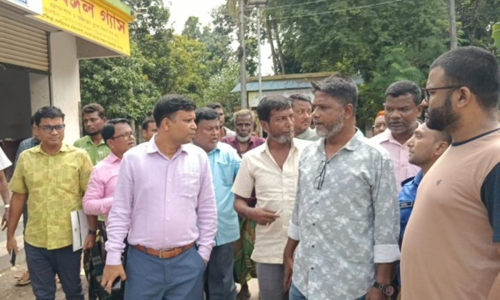 নাভারন বাজারের খাস জমি থেকে অবৈধ দখলদার উচ্ছেদের নির্দেশ