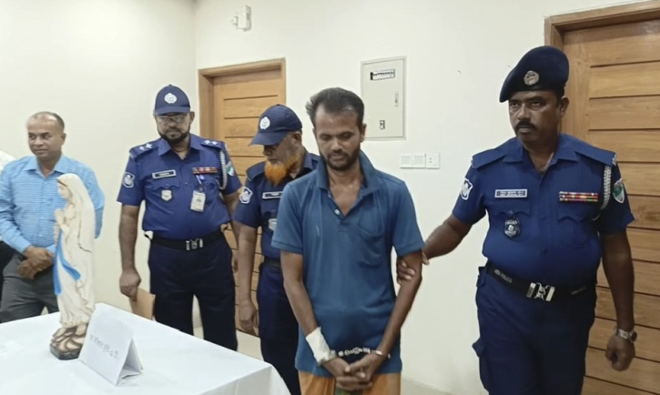 বাগেরহাটে ক্যাথলিক চার্চে ভাঙচুর, মূর্তি উদ্ধার; গ্রেপ্তার ১