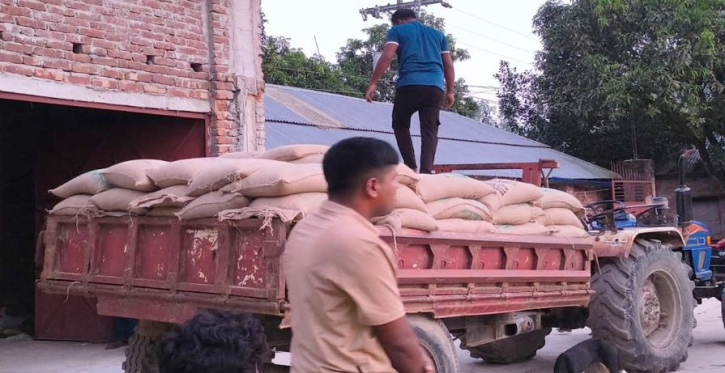 ঘোড়াঘাটে খাদ্যবান্ধব কর্মসূচির ১২০ বস্তা চাল জব্দ