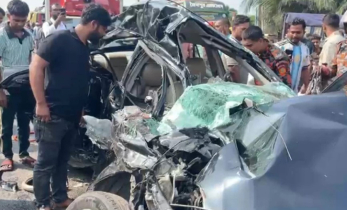 গজারিয়ায় বাস ও প্রাইভেটকার সংঘর্ষে চালকসহ চারজন নিহত