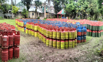 চিতলমারীতে এক গুদামে মিললো ২০৪২ সিলিন্ডার