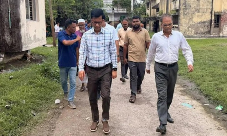 জেলা প্রশাসকের নেতৃত্বে পিরোজপুরে পরিচ্ছন্নতা অভিযান